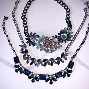 Statement necklaces (3 + 1 free)